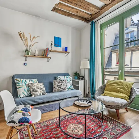 Joli Grand Et Calme, Marais Apartament *