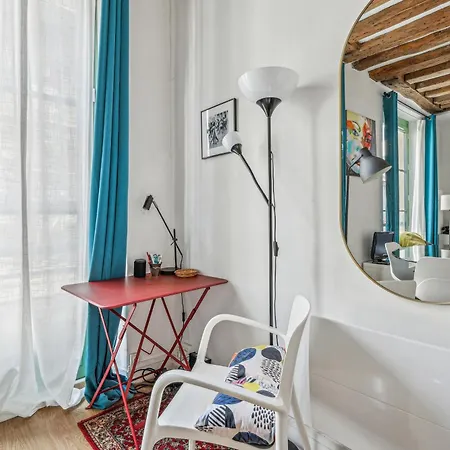 Joli Grand Et Calme, Marais Apartament Paryż