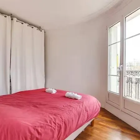 Comfort And Tranquility Near The Canal De L Ourcq * Paris