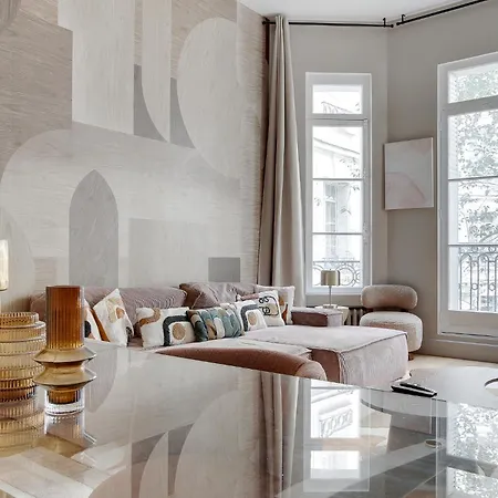 Elegant Climatise - Arc De Triomphe Apartment *