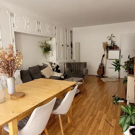 2-room With Balcony Montparnasse Apartment