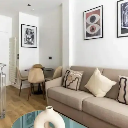 Magnifique Avec Sauna Et Jacuzzi Apartment Paris