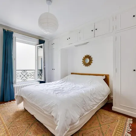 Charming With Open Views Apartment *