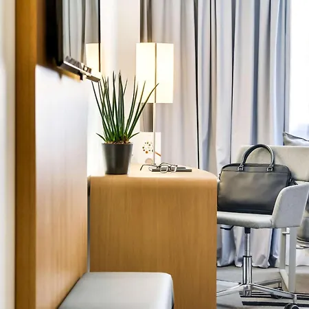 Novotel Centre Gare Montparnasse 4* Paris