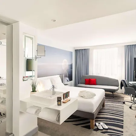 Novotel Centre Gare Montparnasse 4* Paris