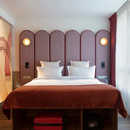 Apartahotel Lyf Gambetta 4*