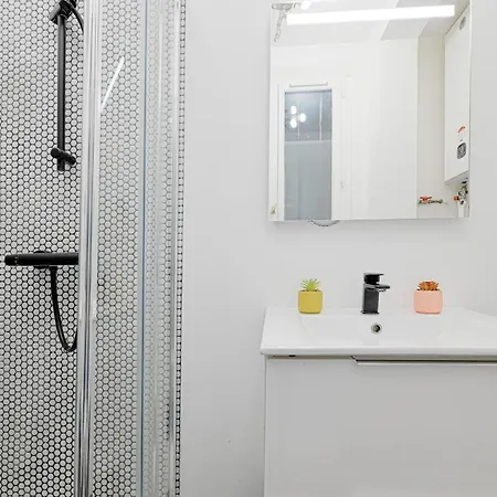 Modern Artistic Apartment