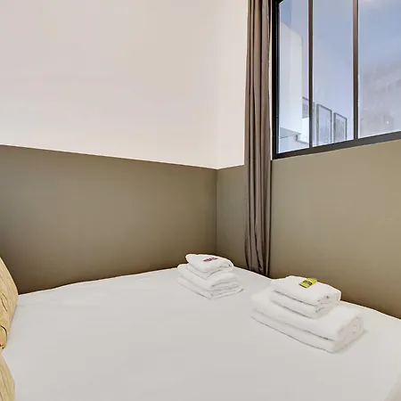 Apartment Peaceful With 1 Paris