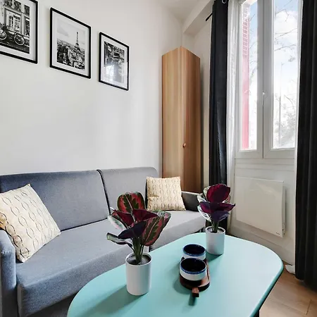 Peaceful With 1 Apartment Paris