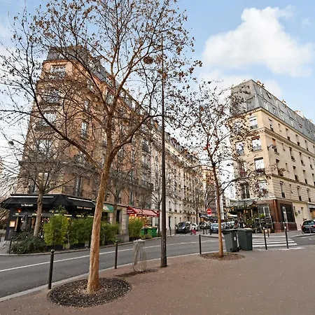 Peaceful With 1 Paris