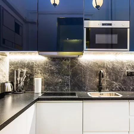 Moderne - 1br 4p - Ac - Champs-elysees