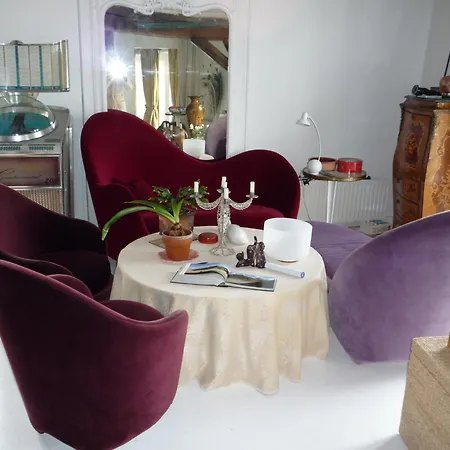8 Place Du Tertre Apartment