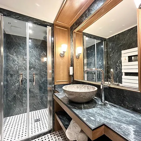 Apartment Merveil - Signature - Tour Eiffel - Bourgogne *