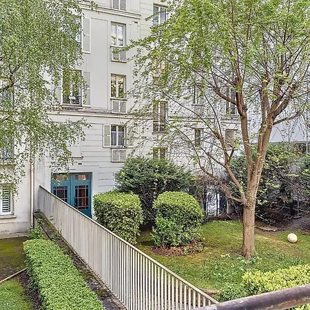 Spacious 2-room Near Nation * Parigi
