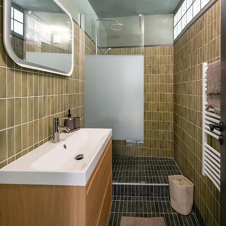 Elegant Parisian Apartment, Place Des Vosges Apartment