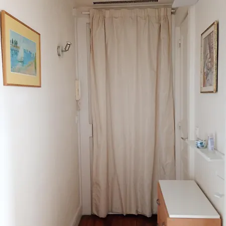 La Maison Rouge * Parigi