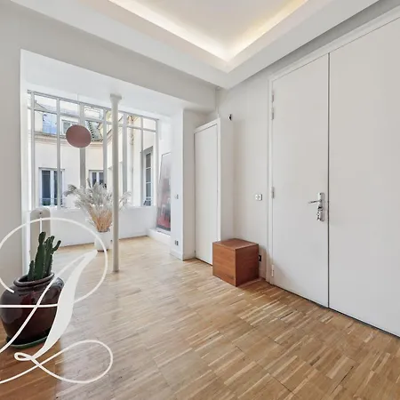 Philosophy, Luxury For 6 In Madeleine * Paris