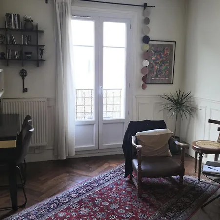 2 In The Quartier Charonne Apartman