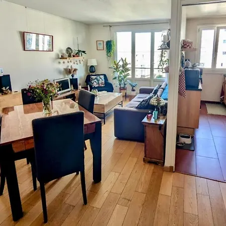Spacieux Balcon Apartment