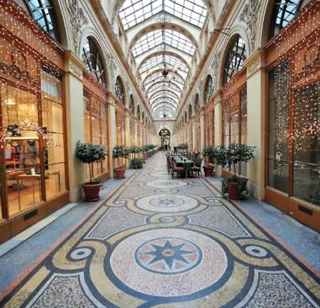 Apartment A Pied : Folies Bergere Et Grands Boulevards