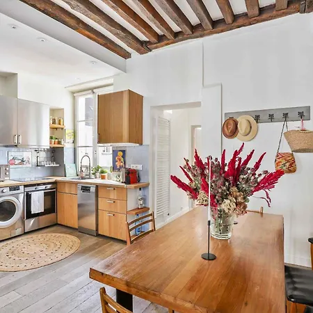 Apartment Spacieux Au Coeur Du Marais Paris
