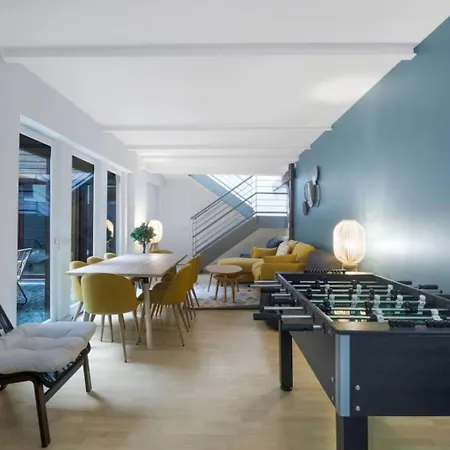 Superb Duplex Located On Rue Mouffetard Paris