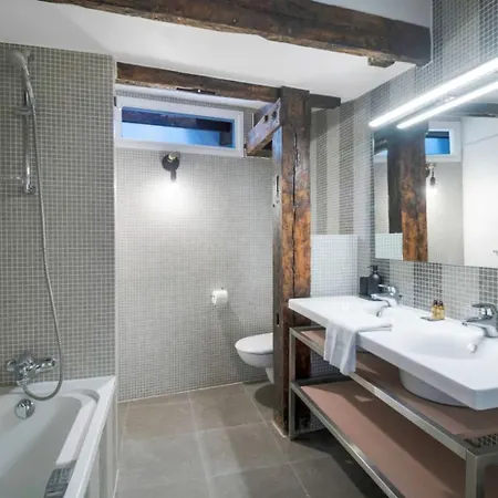 Superb Duplex Located On Rue Mouffetard