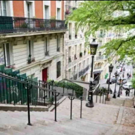 Le Fameux Montmartre アパート