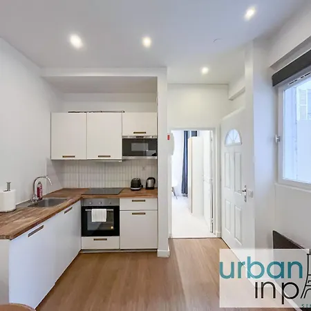 Apartment Urban Flat 35 - 2 Bedroom Grands Boulevards Paris