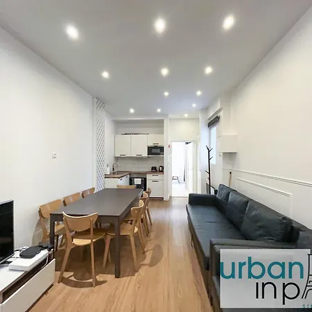 Urban Flat 35 - 2 Bedroom Grands Boulevards * Paris