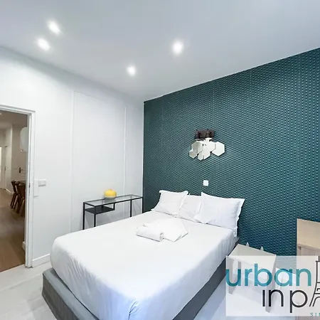 Urban Flat 35 - 2 Bedroom Grands Boulevards * Paris