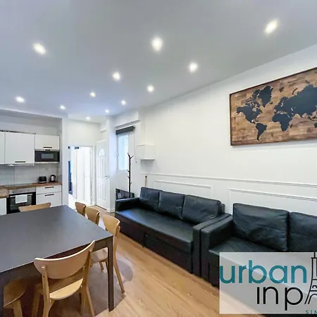 Urban Flat 35 - 2 Bedroom Grands Boulevards Paris