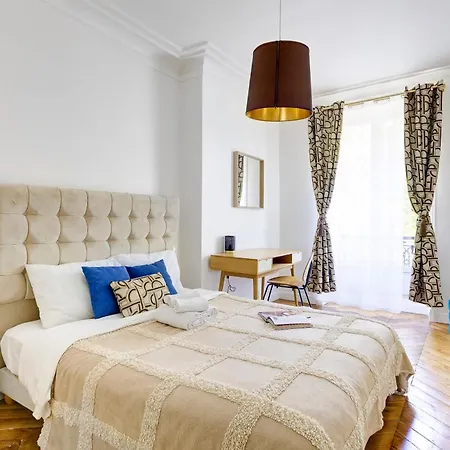3br Parisian Charm Near Champs-elysees & La Defense Apartment Paris