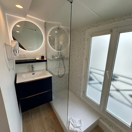 Opera Deauville Otel 3*