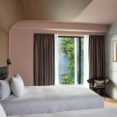 Canopy By Hilton Eiffel Tower Hotel Parigi