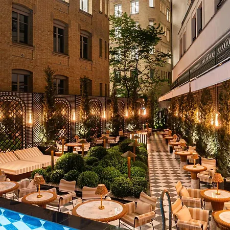 Sax Paris, Lxr & 5* Paris