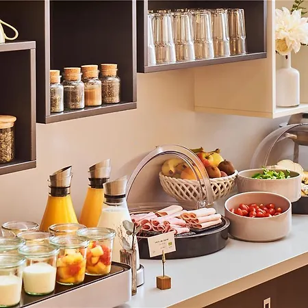 Etoile Saint Ferdinand By Happyculture Hotel