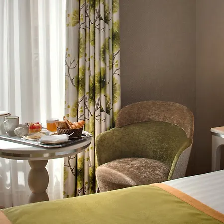 Rochester Champs Elysees 4* Paris