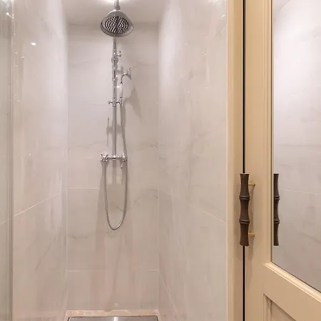 Pick A Flat's House In Saint-germain Des Pres - Impasse Paul Louis Courier Paris