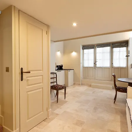 Apartment Pick A Flat's House In Saint-germain Des Pres - Impasse Paul Louis Courier Paris