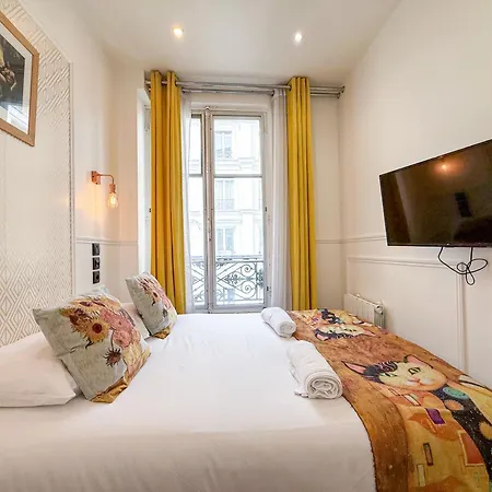 Apartment Urban Flat 107 - Sublime 4 Bedroom Opera
