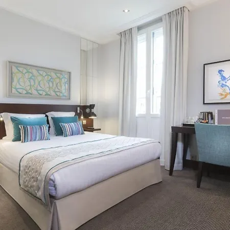 Luxury Arc Of Triumph Apartment Paris