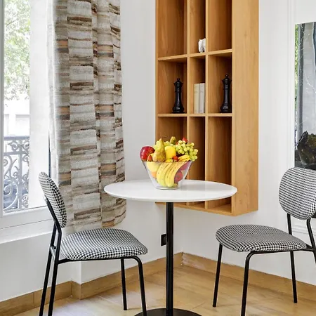 Bluestay 288 - Superbe A 17 * Paris