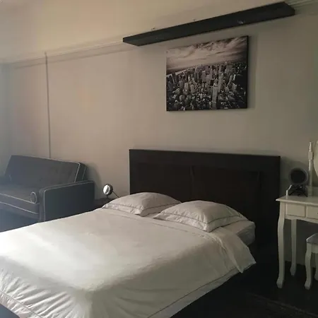 Elysees Vip Apartment *