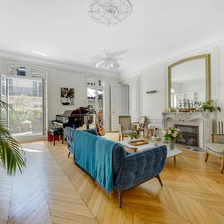Luxury - Champs Elysees Apartment