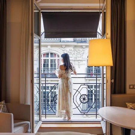 Sofitel Arc De Triomphe 5* פריז