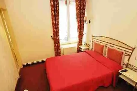 Arcantis Royal Bel Air 2* Paris