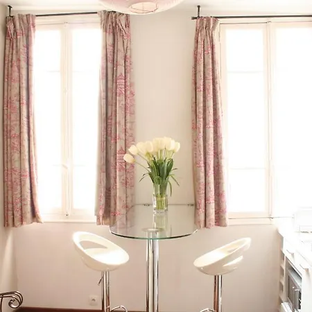 Studio Bourse Apartment