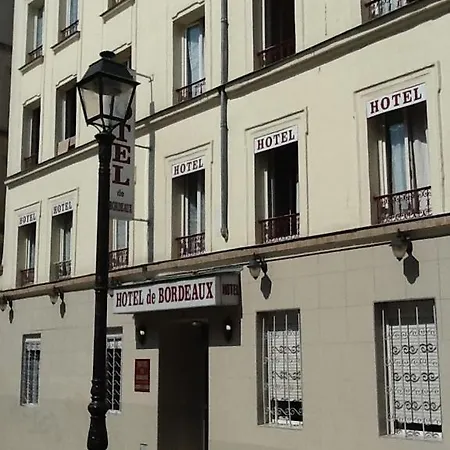 Hipotel Bordeaux Menilmontant Hotel 3*