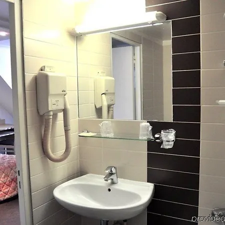 Hotel Caravelle 3*